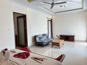 Karminy Tropical Garden Villa by Best Living