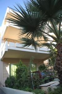 Large Apartment 2nd floor Glyfada