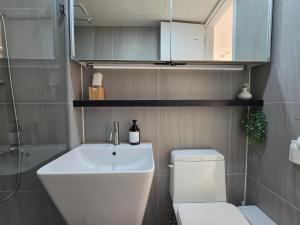 Hi J Stay Yeonnam New Apartment Hongdae 3 Queen Beds Free Parking