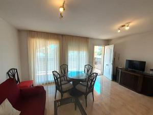 Galdana Apartment by Marcalma
