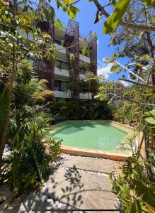 Apartamento con vista a la piscina