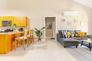 Villa Blue Jade- 2BR Solar near Ocho Rios Airport