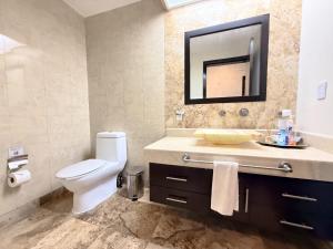 Luxury Oceanfront 3BR Condo with Private Plunge Pool at El Faro