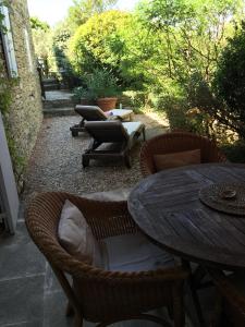 B&B / Chambres d'hotes La Borie en Provence : Chambre Familiale