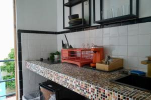 3rd Floor Takeover Right on Calle Loíza 4 Units Walk to Ocean Park