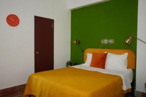 3rd Floor Takeover Right on Calle Loíza 4 Units Walk to Ocean Park