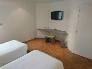 Hotels H24 HOTEL : photos des chambres