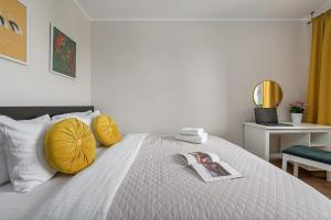 Lumina I 3-room Apart with Parking & Balcony I AC I near PGE Narodowy