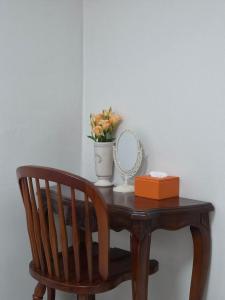Sweet Home Stay near Sinchon & Ewha station - 3 Bedrooms & 4 Queen Beds, Max 8
