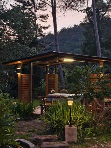 Villa Plai Doi Mountain-view villa with fireplace and fire pit