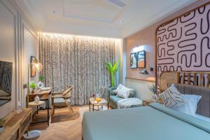 Solace Roots - Arjun Marg & Golf Course Road