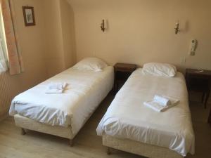 Hotels Le Lanthenay : Chambre Lits Jumeaux