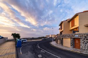 El Medano, Casa Cabezo, stunning ocean house for 2-4-6-8 friends or family
