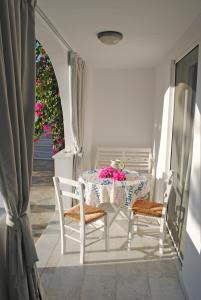 Maroussa Studios Naxos Greece