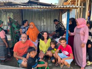 Tetebatu golden coconut homestay