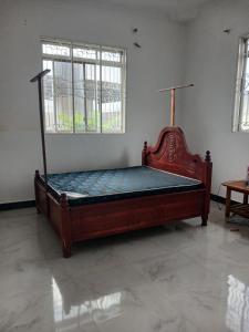Shamba-Top House