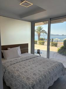 Ammoessa House
