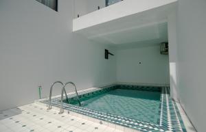 Eden Mango Hotel