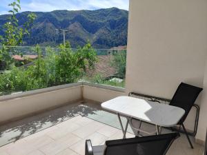 St Duke Residence - Modern One Bedroom Apartment With Terrace