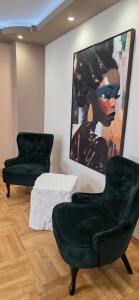 2 Bedroom Luxury in the Supercenter