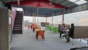 Cafe Delight & Stays