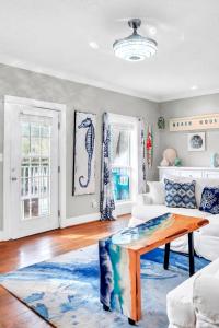 3 Minute Walk to Gulf-8 beds-Sleeps10-3 bedrooms