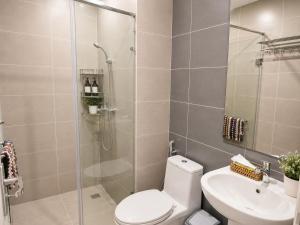 DQua Luxury 2-Bedroom Apartment Nha Trang by Hai