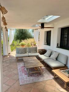La Casita by Finca Maran met veranda, airco en gedeeld zwembad op kleinschalige Olijf Finca Adults Only
