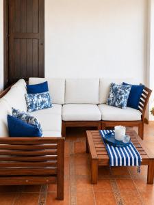 Residence with 9 pools - Spacious 2 terraces, Wi-Fi