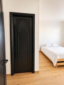 Residence with 9 pools - Spacious 2 terraces, Wi-Fi