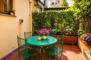 Gmax Guelfa Apartments
