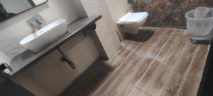 Hotel Tubelight Stay 90