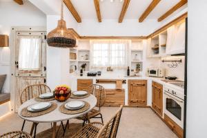 Boriadon Rustic Countryside Homes