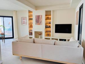 Casa del Mar - Renovated 2026 Stunning Pool Villa