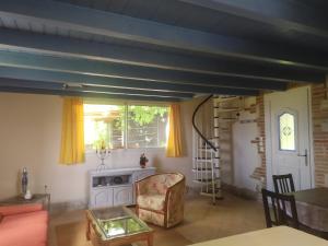 Petite maison à la campagne