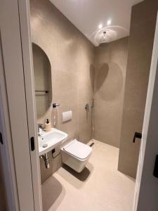 LoAr Rooms