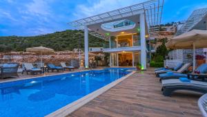 Charming 4-bedroom villa with AC in beautiful Antalya