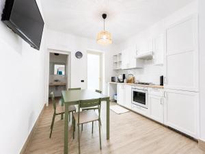 Tonnarella Rooms & Flats