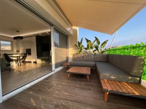 Penthouse Acropolis view&hotwater Jacuzzi&parking
