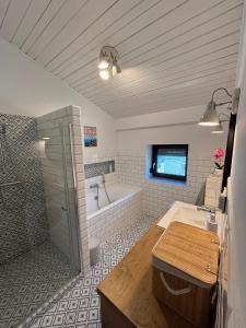 Upstairs Apartment