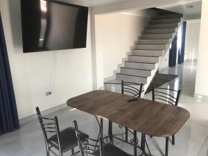 Nazarenas House spacious lodging for Large Group