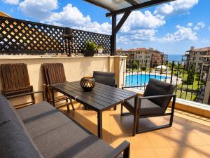 Sea View & infinity pool apartments in Kaliakria resort