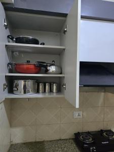 2BHK 65TV,FullyAC,family,Unmarried Couple,WFO Friendly peacefull place