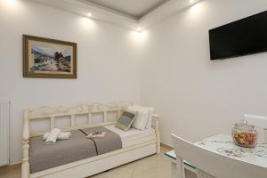 NAXOS MARILENA