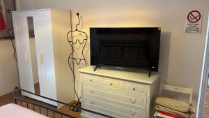 Room Saronno + B&B
