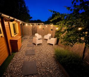 Rustic Western Ranch House with private garden and jacuzzi between Amsterdam Haarlem and Schiphol Airport
