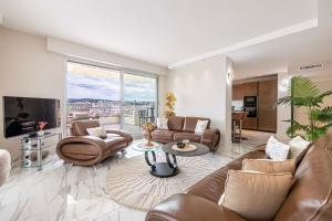 45 CROISETTE - Luxurious 3-bedroom Croisette terrace and sea view