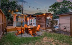 FIFA Ready 5BR Retreat with Heated Pool and Fire Pit