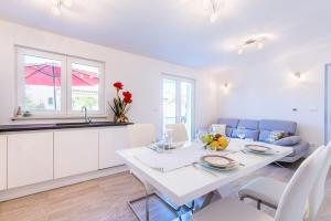 Seafront apartment