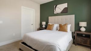 Landing Stunning 2BD Gym Clubhouse